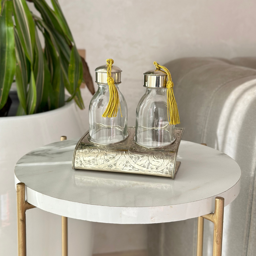 Set de 2 bouteilles artisanales avec support en laiton argenté