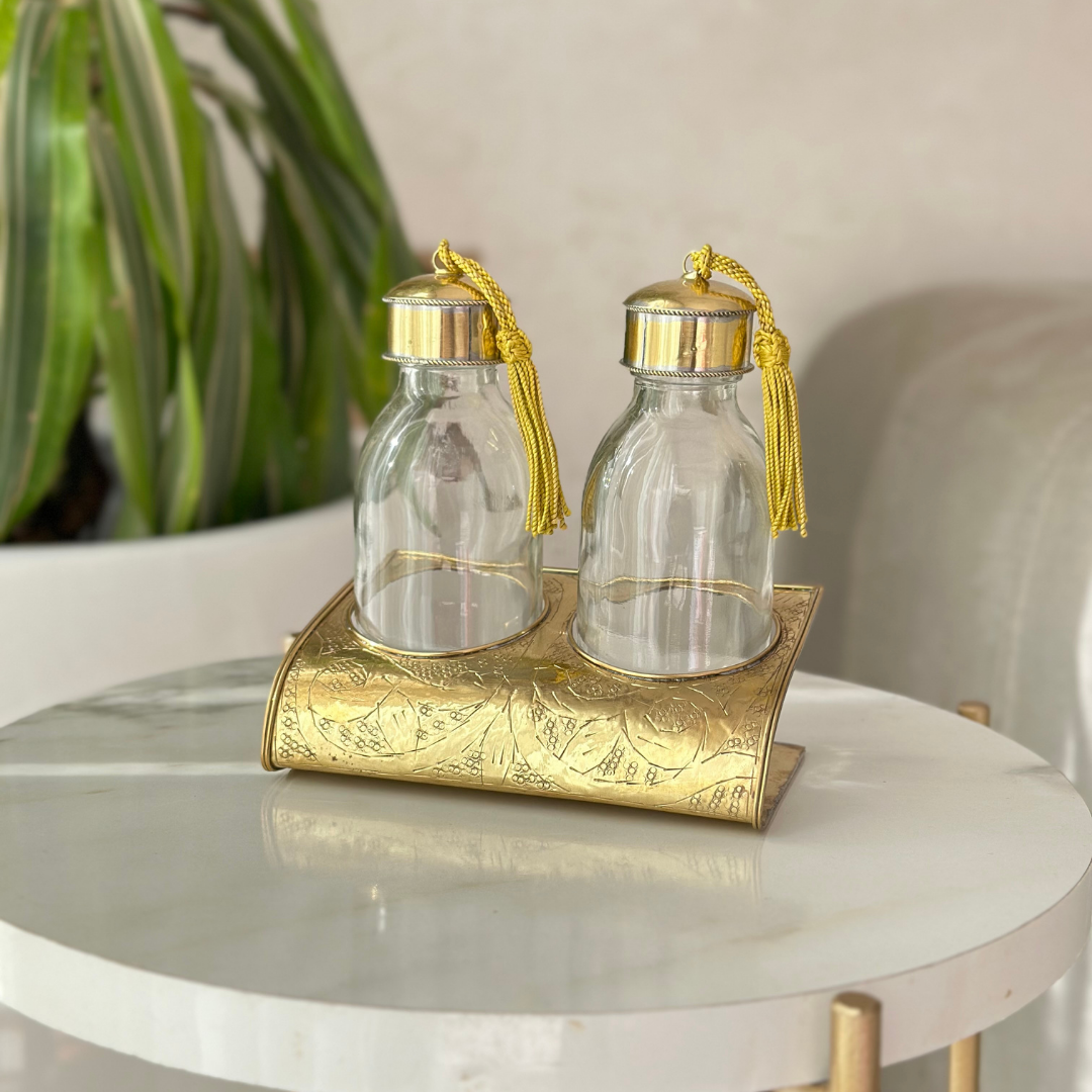 Set de 2 bouteilles artisanales avec support en laiton doré