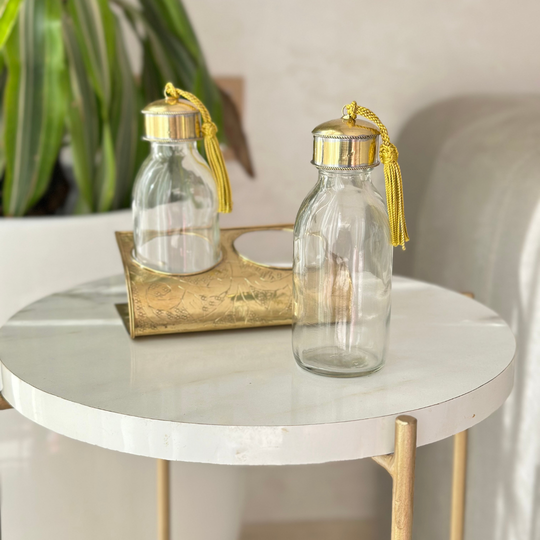 Set de 2 bouteilles artisanales avec support en laiton doré