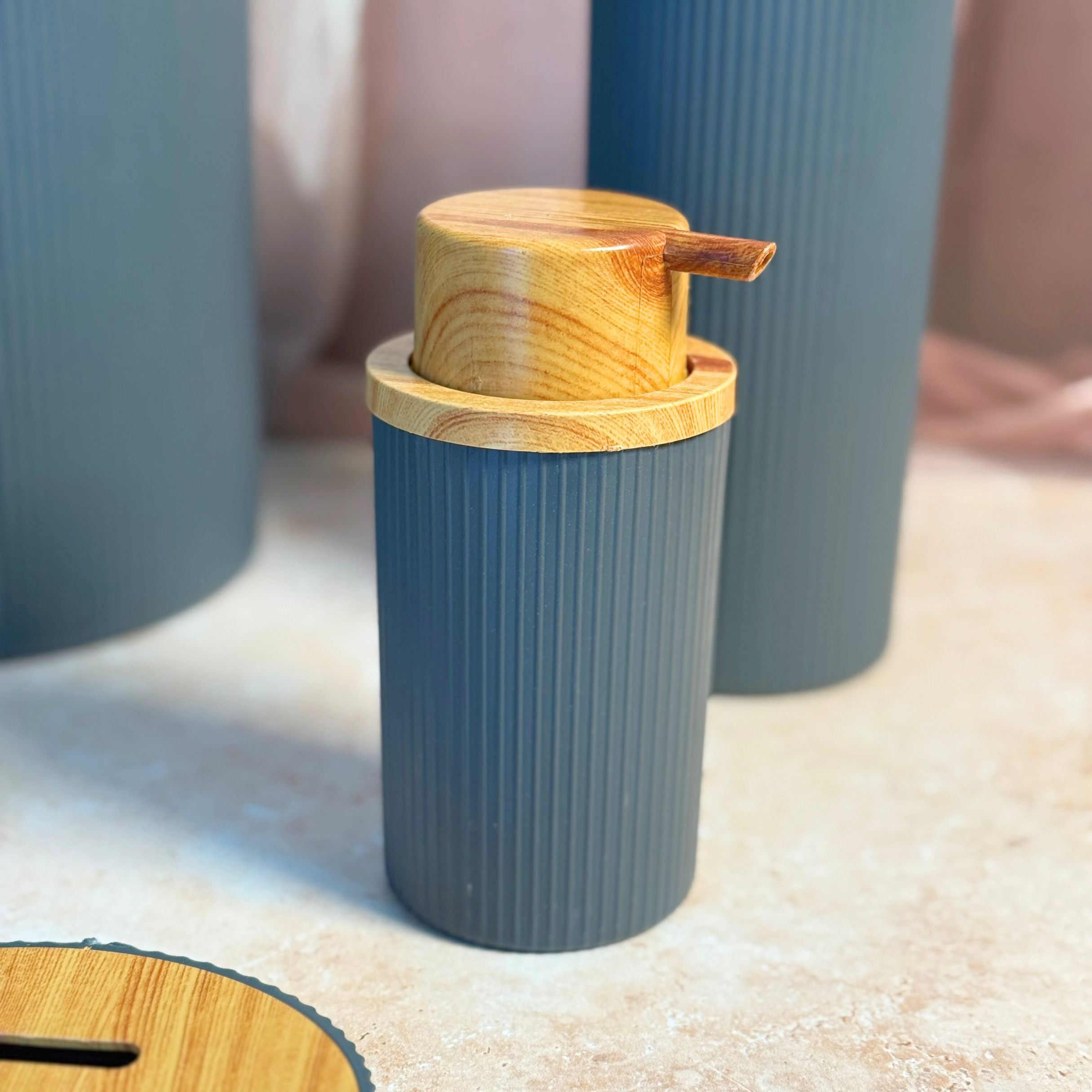 Set accessoires de salle de bain 5 pièces | Plastique et effet bois