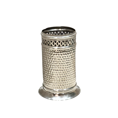 Corbeille artisanale en laiton argenté martelée