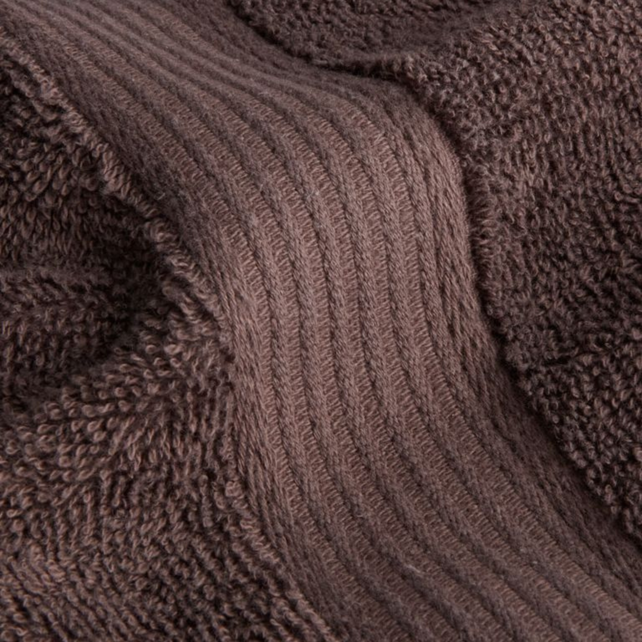 Serviette de douche 100x150 cm marron foncé