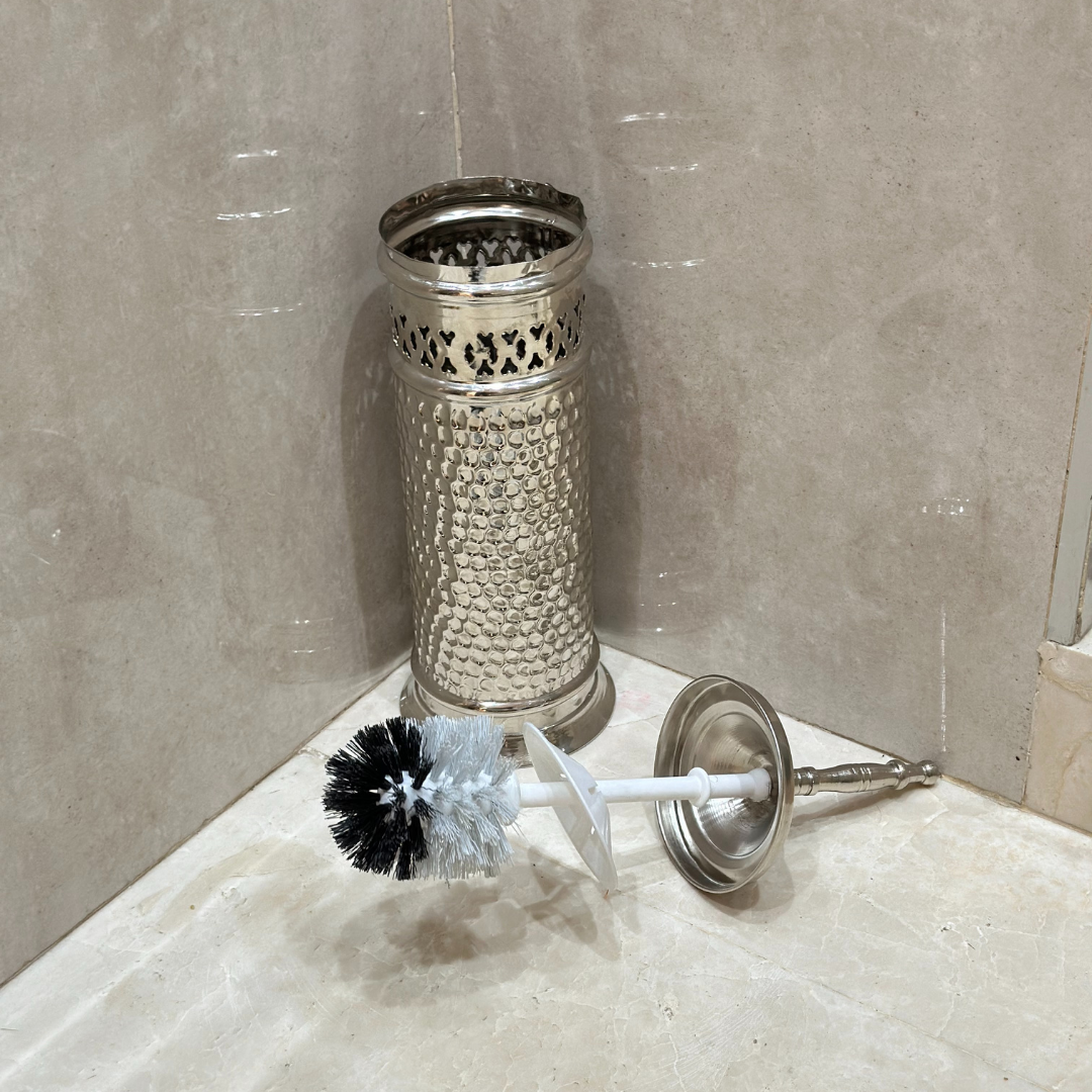 Porte brosse artisanale en laiton argenté martelé