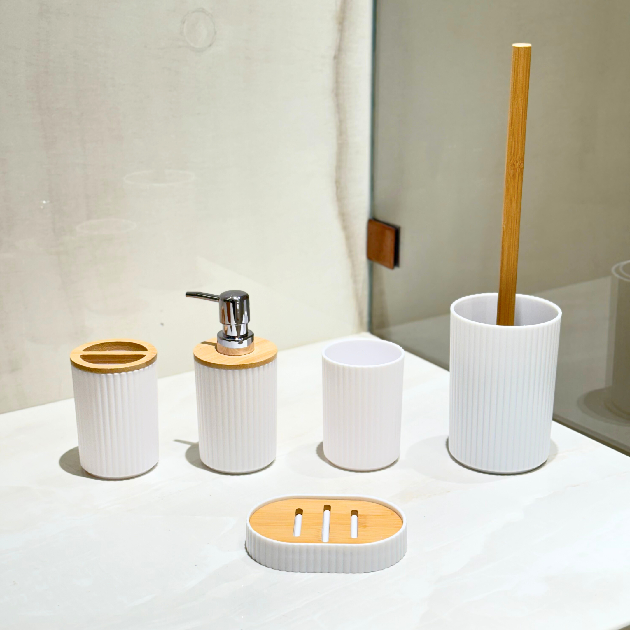 Ensemble accessoires de Salle de Bain 5 Pièces en plastique et bambou