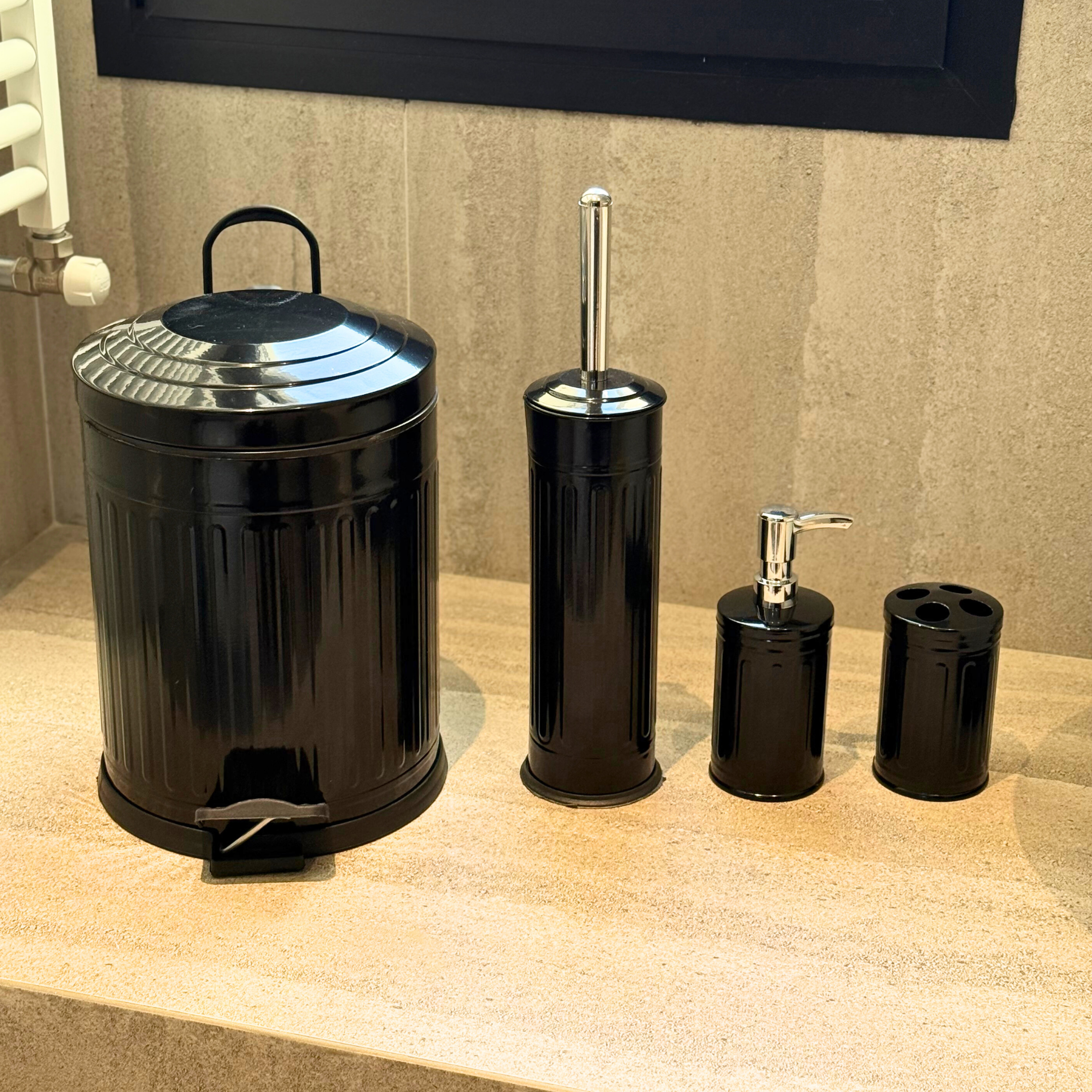 Ensemble accessoires de Salle de Bain 4pcs en Métal