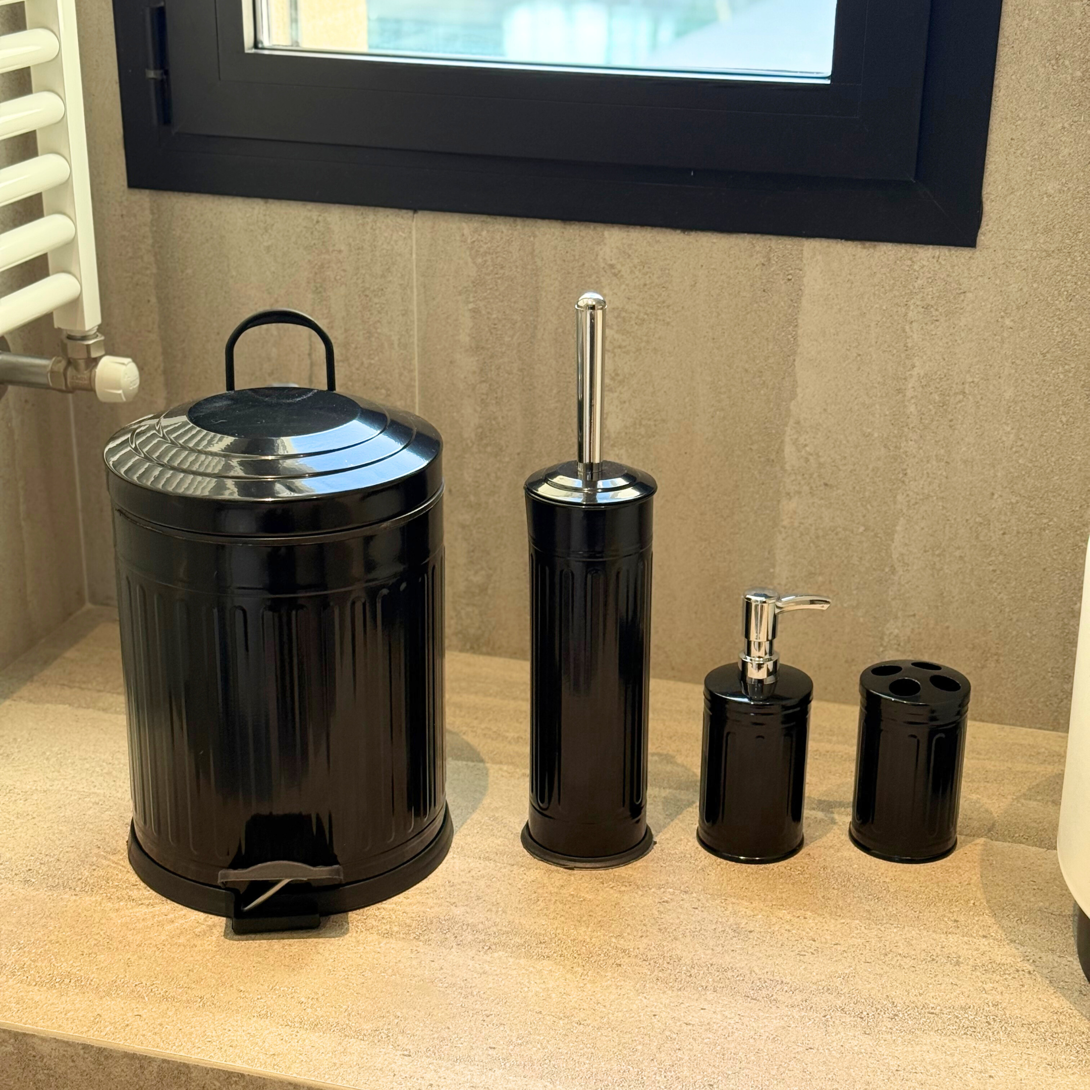 Ensemble accessoires de Salle de Bain 4pcs en Métal