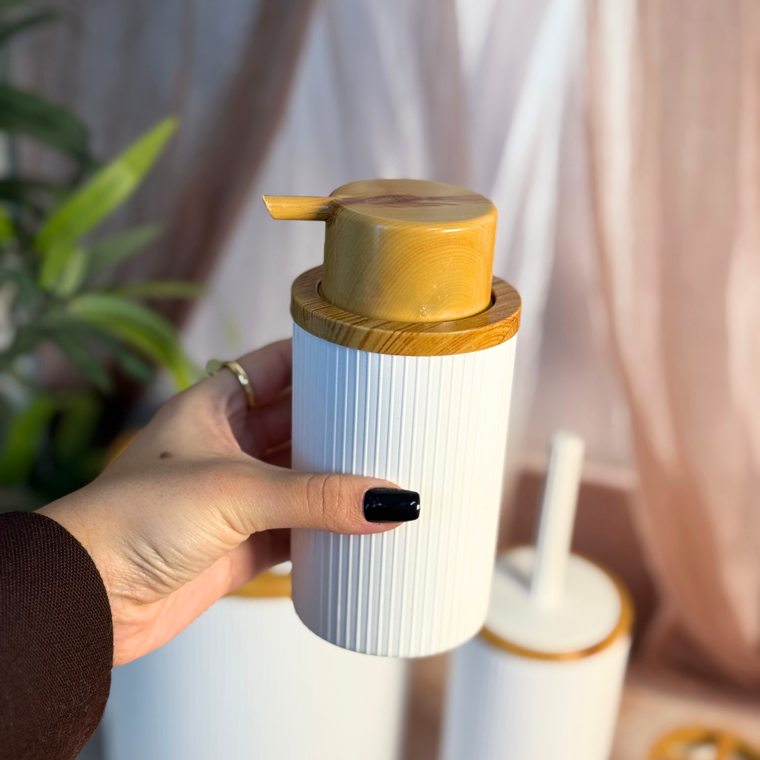 Set accessoires de salle de bain 5 pièces | Plastique et effet bois