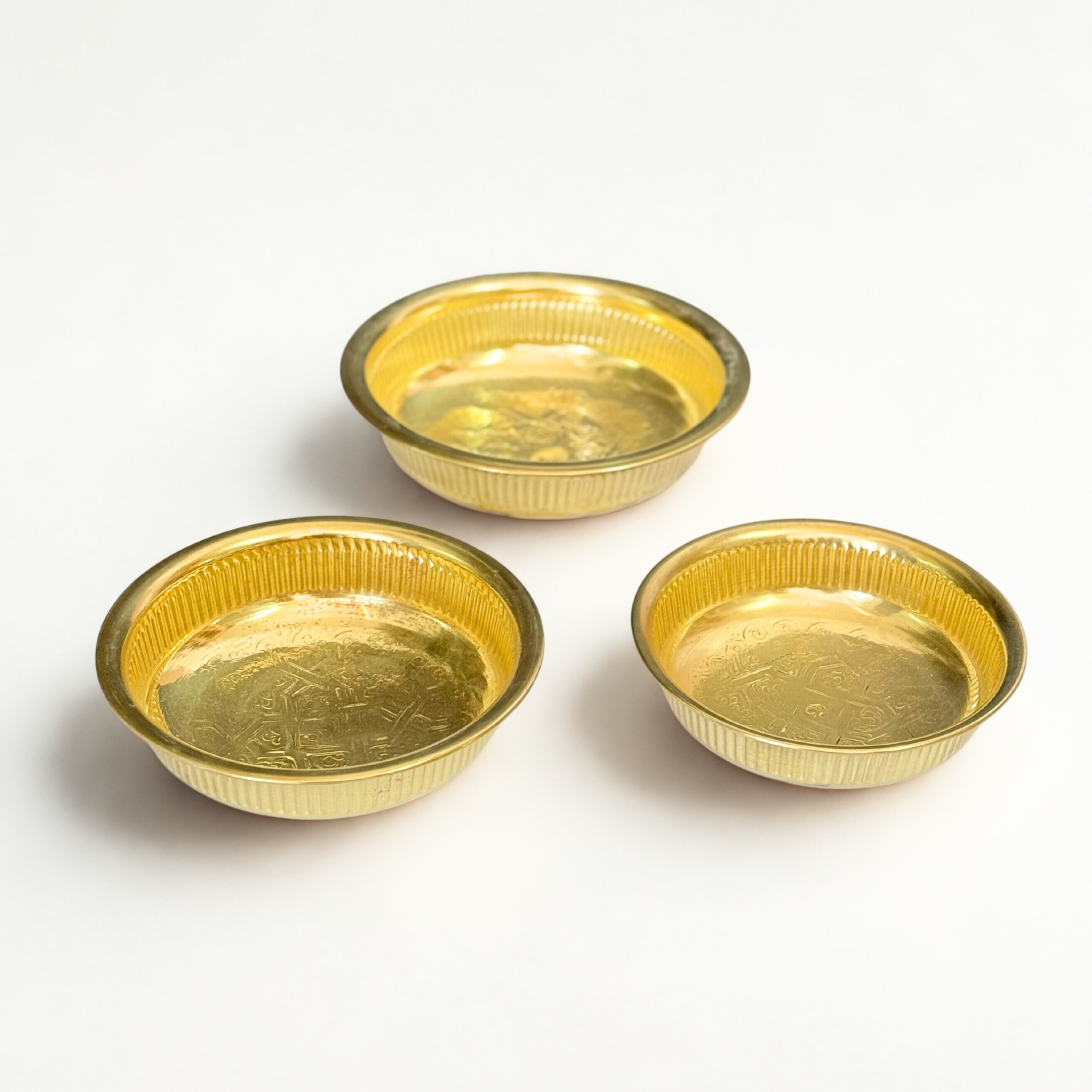 Tassa Hammam artisanale dorée en laiton 19cm