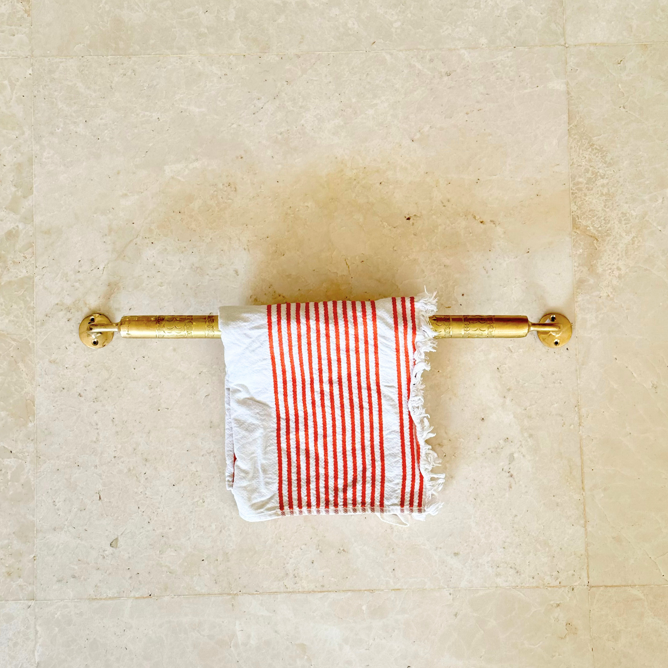 Barre Porte Serviettes artisanale en laiton doré gravé Petite